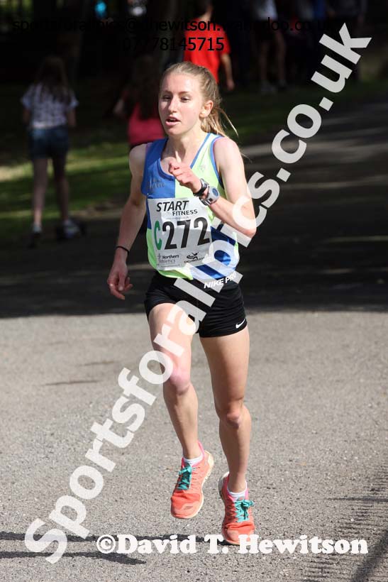 Senior women, Northern Road Relays, Blackpool. Photo: David T. Hewitson/Sports for All Pics